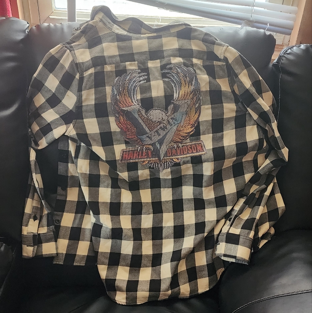 Harley-Davidson V-Twin Eagle Embroidered Black & White Flannel Shirt